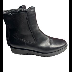 FRANCO SARTO Women’s CARIAN Black Leather Chelsea Ankle Boot Sz 9